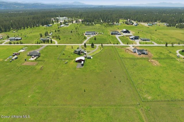2037 E Yellow Pine Ave, Athol, ID 83801