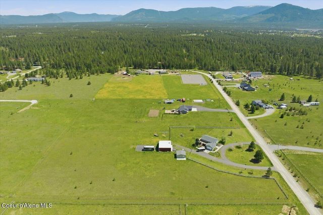 2037 E Yellow Pine Ave, Athol, ID 83801