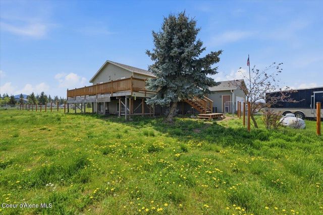 2037 E Yellow Pine Ave, Athol, ID 83801