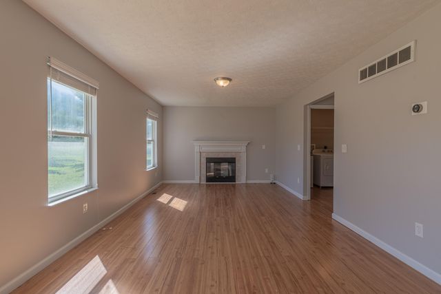 6 Trotters Way, Florence, KY 41042