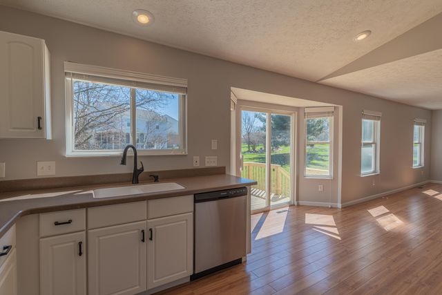 6 Trotters Way, Florence, KY 41042