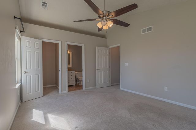 6 Trotters Way, Florence, KY 41042