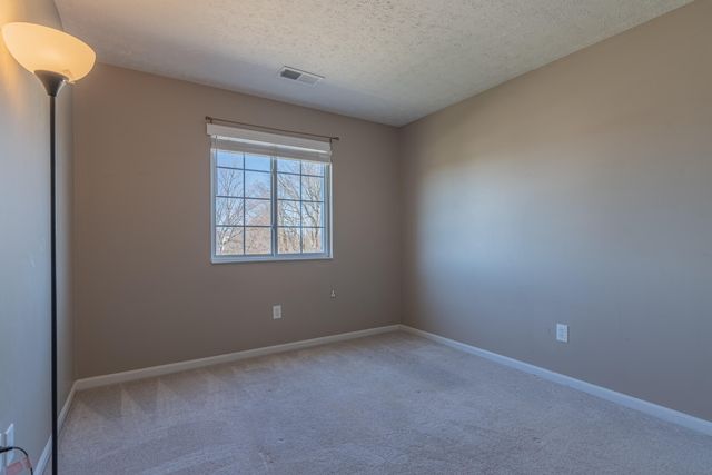 6 Trotters Way, Florence, KY 41042