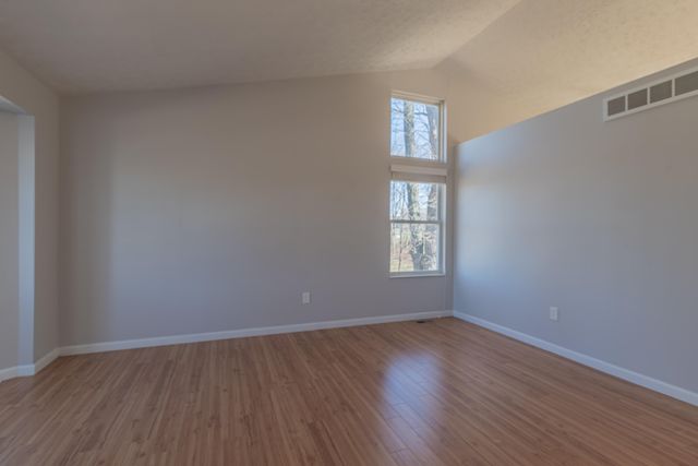 6 Trotters Way, Florence, KY 41042