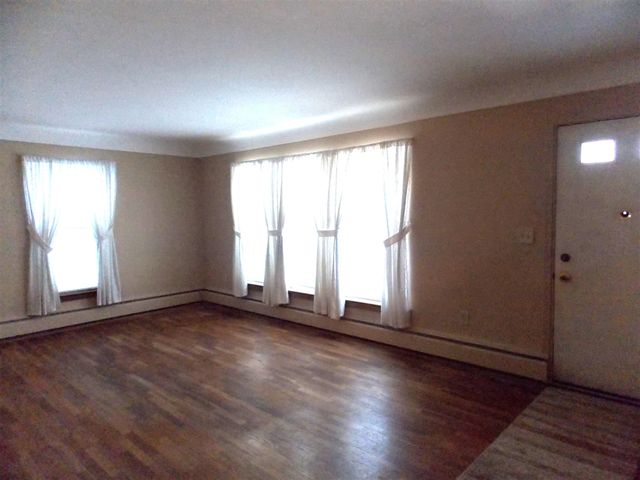 1032 Sutton Street, Saginaw, MI 48602