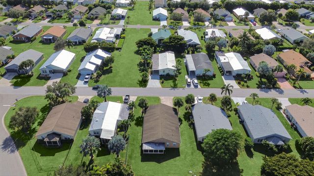 2757 SW Versailles Terrace, Stuart, FL 34997