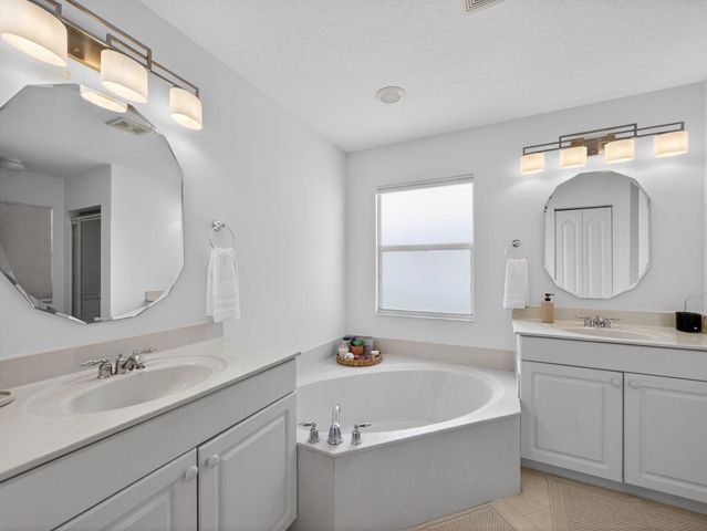 2757 SW Versailles Terrace, Stuart, FL 34997