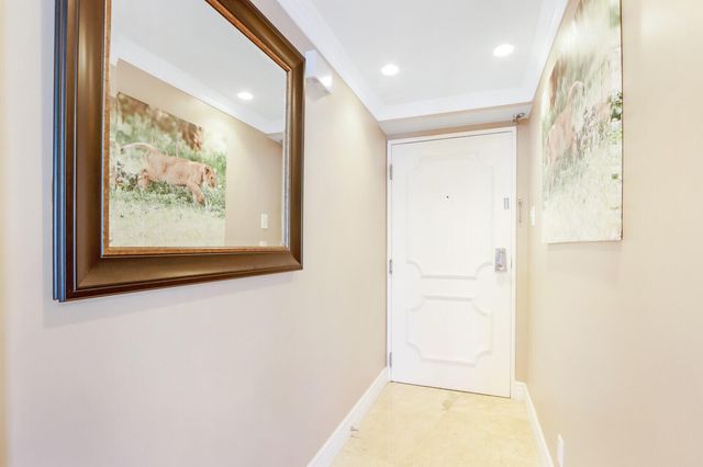 5420 N Ocean Drive 1703, Singer Island, FL 33404