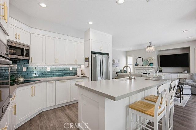 41233 Essex Court, Temecula, CA 92591