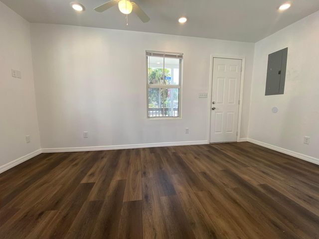 641 6th Street, West Palm Beach, FL 33401