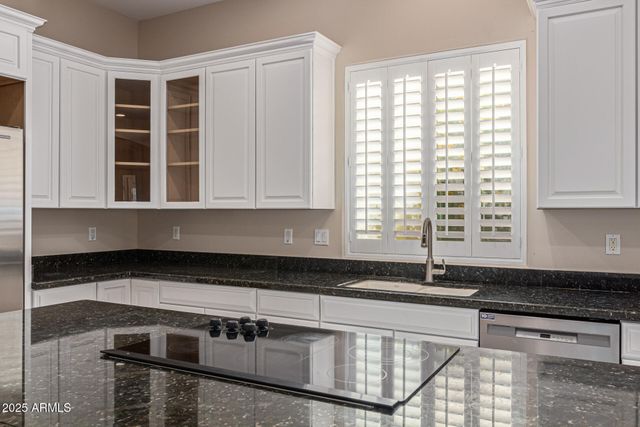 16404 S 23RD Way, Phoenix, AZ 85048