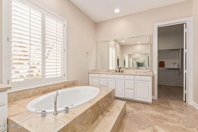 16404 S 23RD Way, Phoenix, AZ 85048