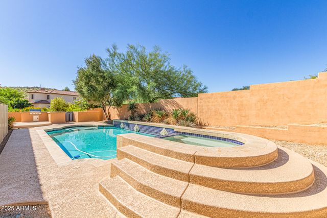 16404 S 23RD Way, Phoenix, AZ 85048