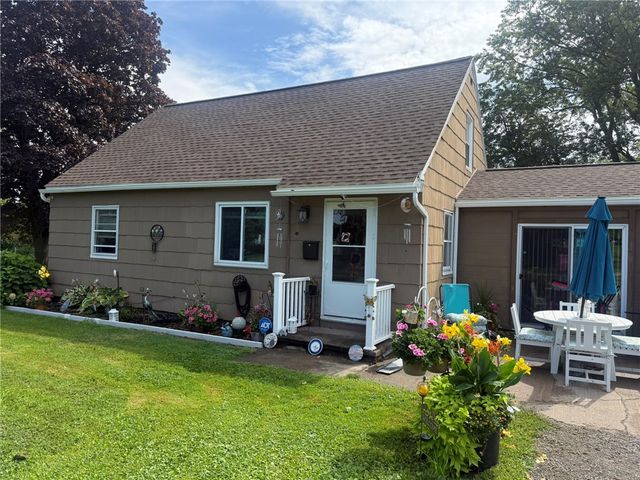 71 Ridge Terrace, Greece, NY 14626