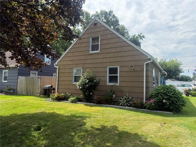 71 Ridge Terrace, Greece, NY 14626