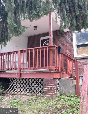 332 W 15TH ST, Chester, PA 19013
