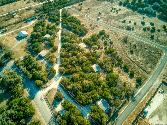 1047 County Road 350, Concan, TX 78838