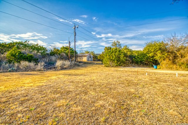 1047 County Road 350, Concan, TX 78838