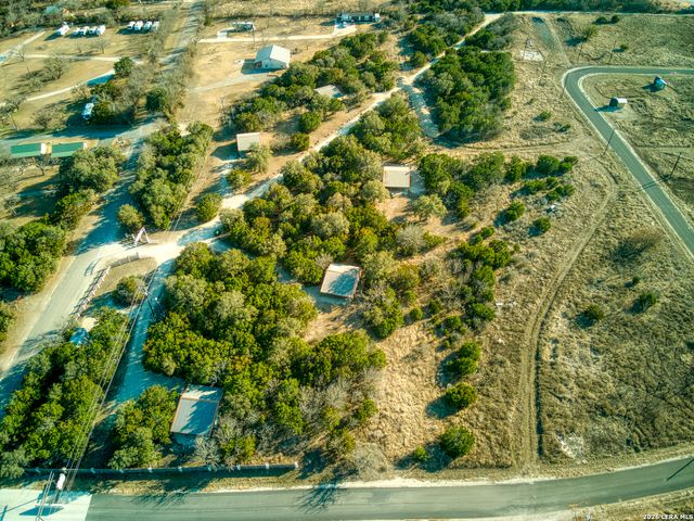 1047 County Road 350, Concan, TX 78838