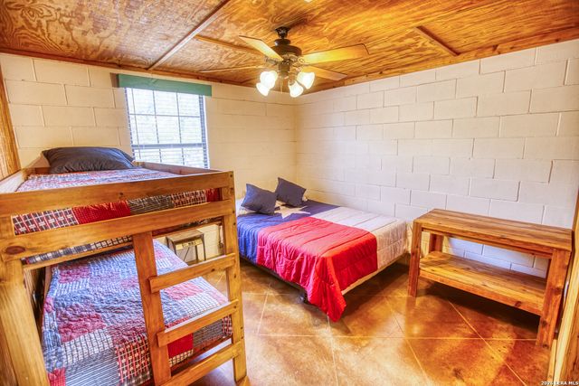 1047 County Road 350, Concan, TX 78838