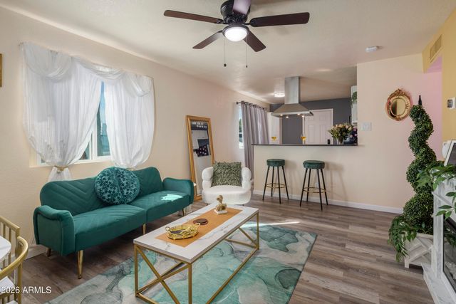 1809 N 42ND Street, Phoenix, AZ 85008