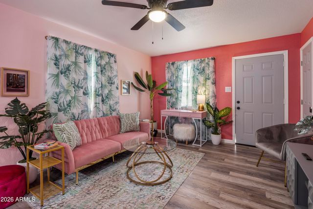 1809 N 42ND Street, Phoenix, AZ 85008