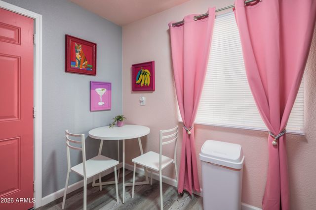 1809 N 42ND Street, Phoenix, AZ 85008