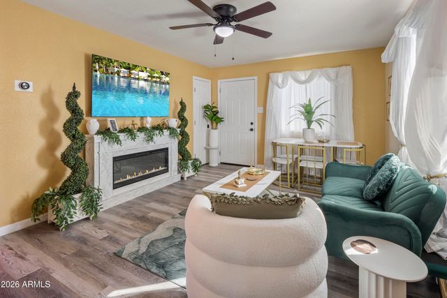 1809 N 42ND Street, Phoenix, AZ 85008