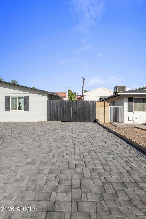 1809 N 42ND Street, Phoenix, AZ 85008 — photo 4