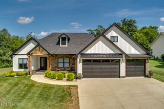 205 Tommotley Dr., Loudon, TN 37774