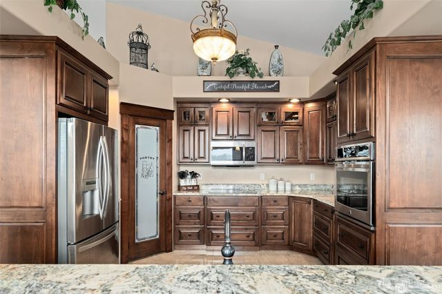 44 Sageland Road, East Wenatchee, WA 98802