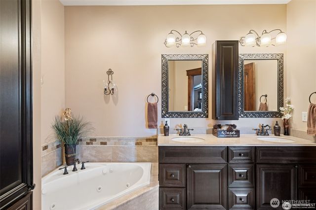 44 Sageland Road, East Wenatchee, WA 98802