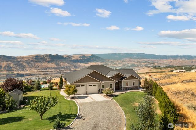 44 Sageland Road, East Wenatchee, WA 98802