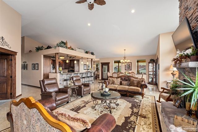 44 Sageland Road, East Wenatchee, WA 98802