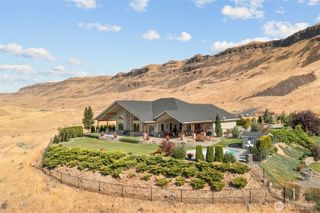 44 Sageland Road, East Wenatchee, WA 98802
