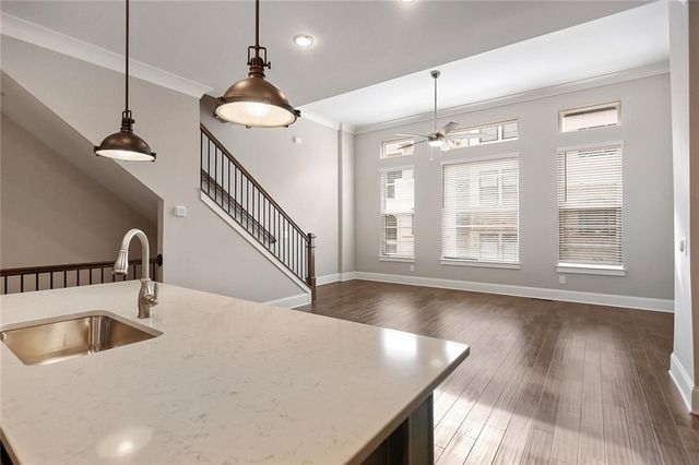 582 Broadview Place NE, Atlanta, GA 30324