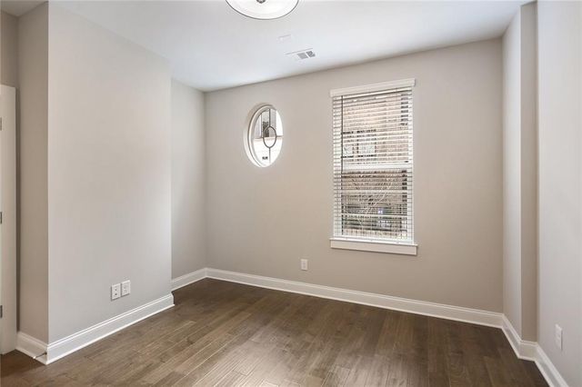 582 Broadview Place NE, Atlanta, GA 30324