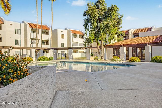 4730 W NORTHERN Avenue 1104, Glendale, AZ 85301