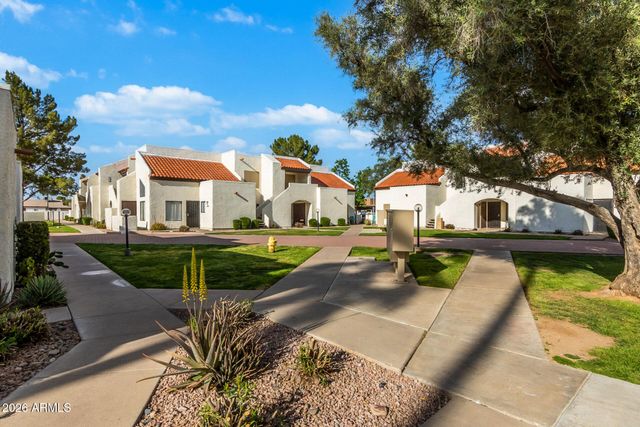 4730 W NORTHERN Avenue 1104, Glendale, AZ 85301