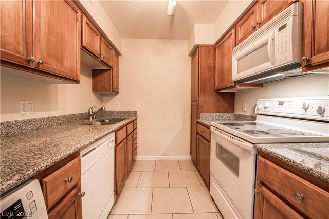 2831 GEARY Place 2911, Las Vegas, NV 89109