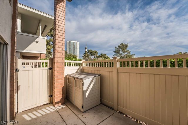 2831 GEARY Place 2911, Las Vegas, NV 89109