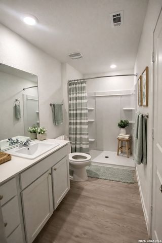 917 Riviera, Seguin, TX 78155