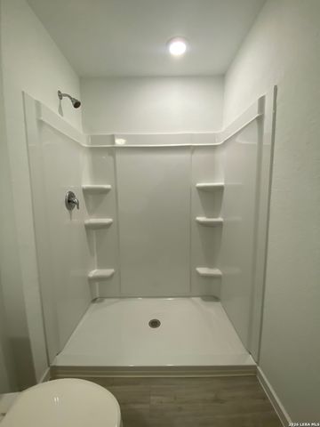 917 Riviera, Seguin, TX 78155