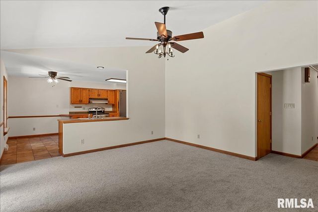 2525 LINDBERGH Boulevard, Springfield, IL 62704