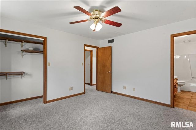 2525 LINDBERGH Boulevard, Springfield, IL 62704