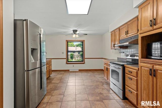 2525 LINDBERGH Boulevard, Springfield, IL 62704