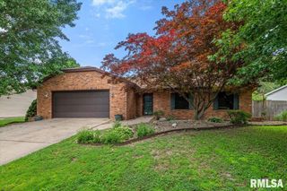 2525 LINDBERGH Boulevard, Springfield, IL 62704