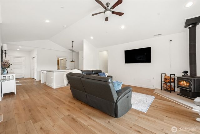 659 Walker Road, Hoquiam, WA 98550