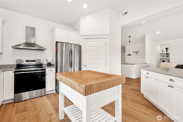 659 Walker Road, Hoquiam, WA 98550