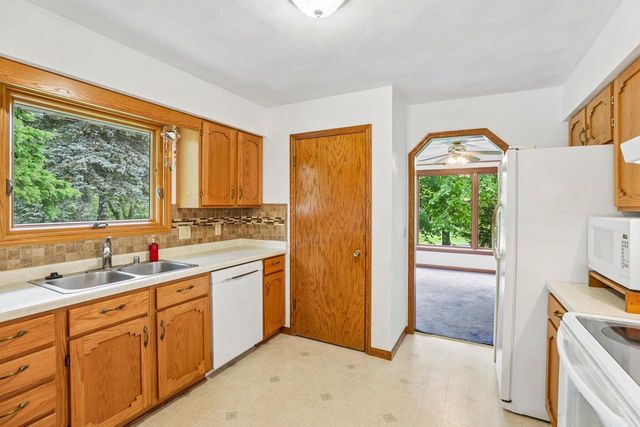 6680 Token Way, Deforest, WI 53532